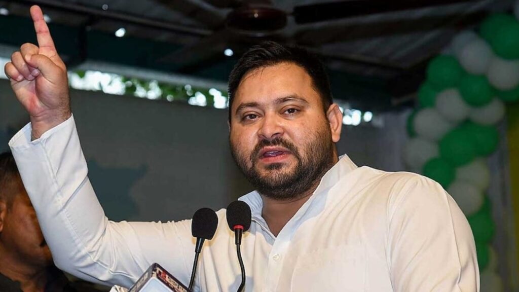 Bihar की दो दशकों से अधिक लंबी Nitish Kumar की सत्ता अब एक बड़ा सवाल