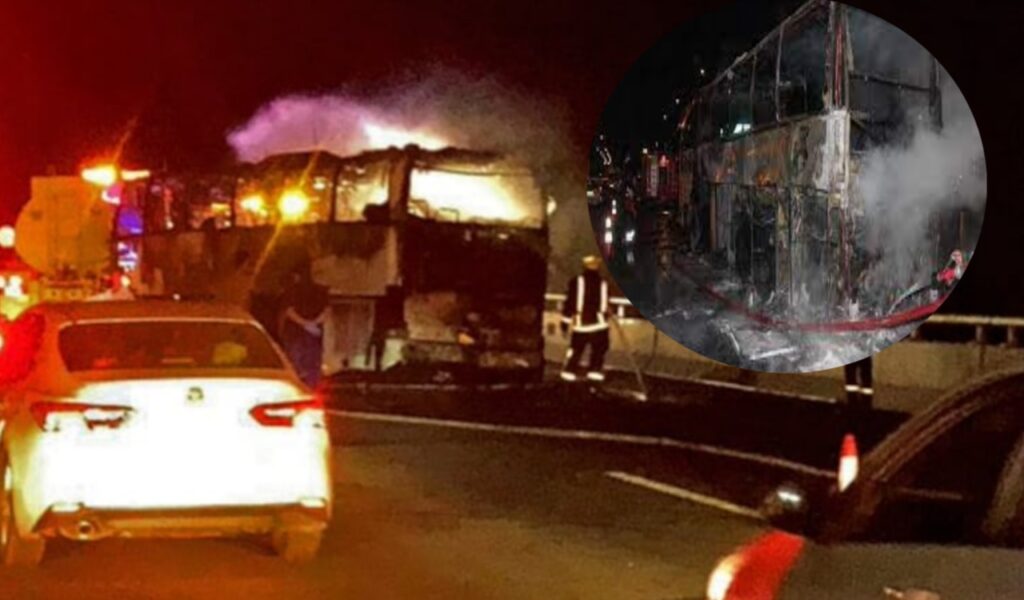 Saudi Arabia Bus Crash: मौत का आंकड़ा 45 पहुंचा; Telangana CM ने ₹5 लाख मुआवज़े का ऐलान — बड़ी बातें