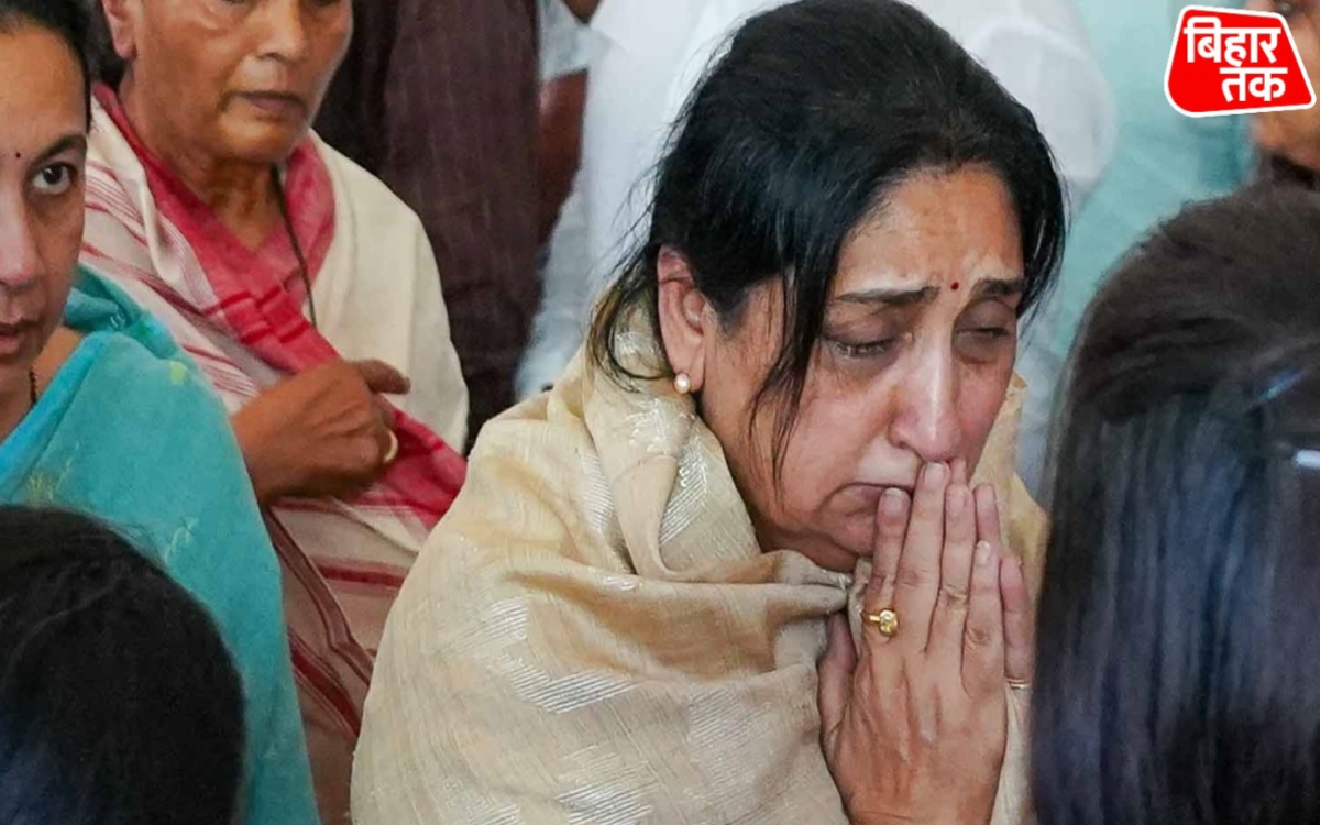 Ajit Pawar Plane Crash News: बारामती अनाथ हो गई बयान से Maharashtra की राजनीति में हलचल